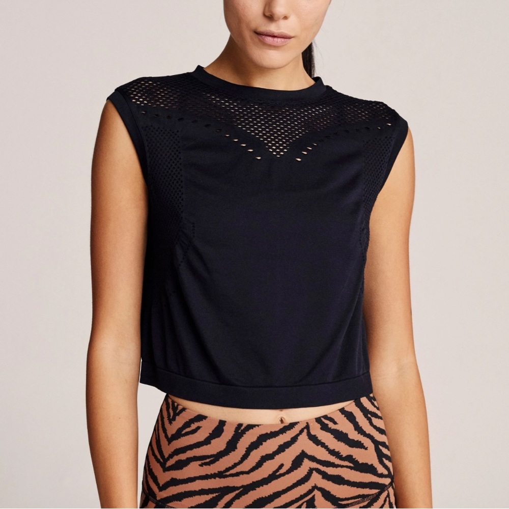 Varley Normandie tank. New. Size xxs/xs. Black.